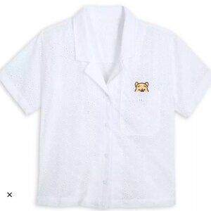 DISNEY Winnie The Pooh White Eyelet Embroidered Button up Blouse Size XS NWT